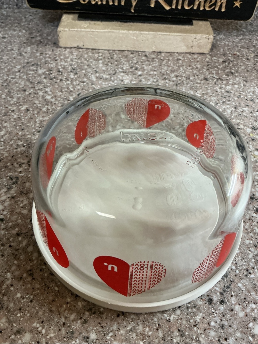 Pyrex I Love U, U Love ME Storage Bowl and Lid - Picture 2 of 3